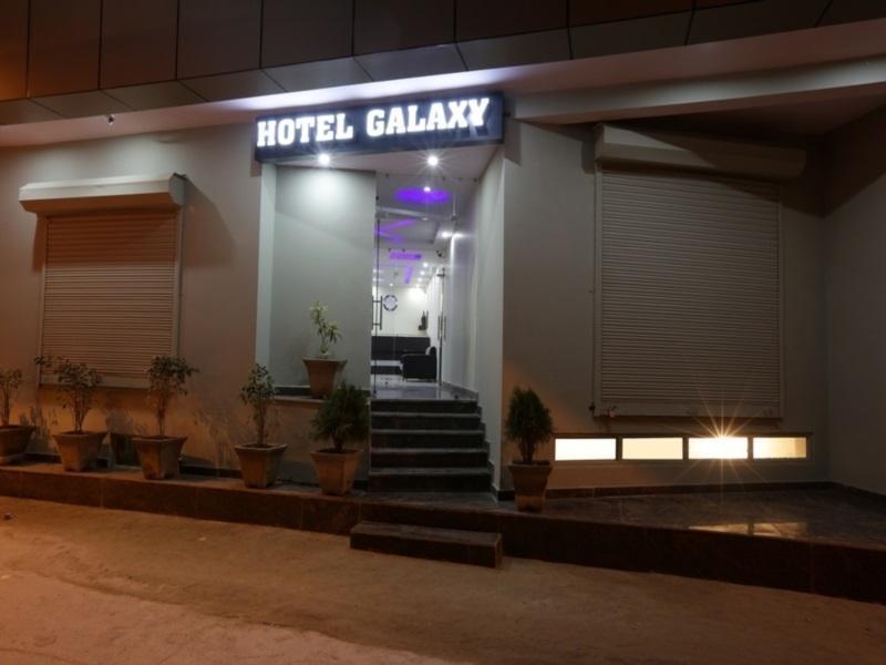 Hotel O Mahipalpur Inn Nueva Delhi Exterior foto