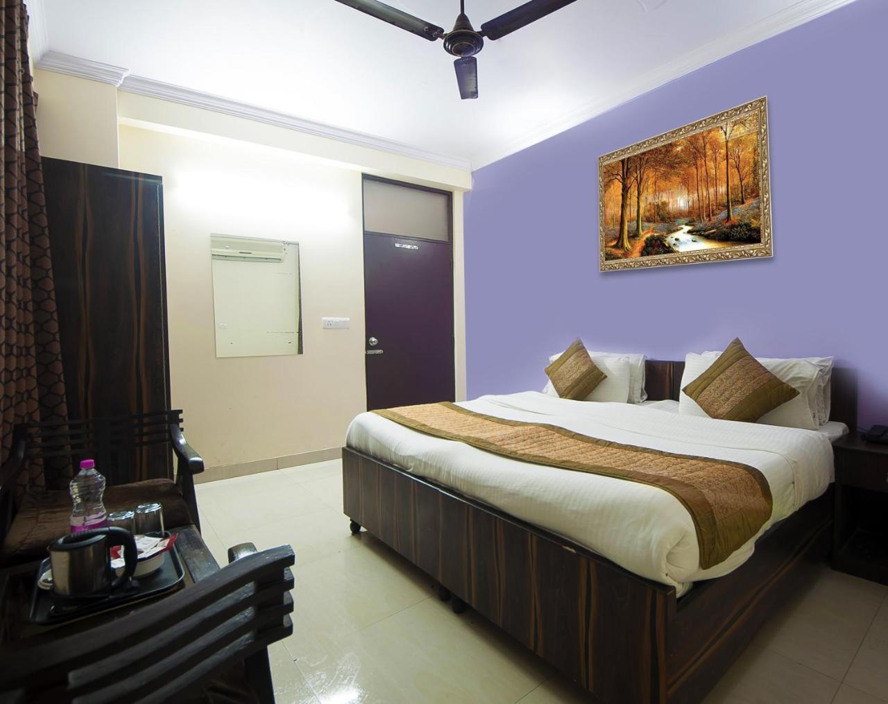 Hotel O Mahipalpur Inn Nueva Delhi Exterior foto